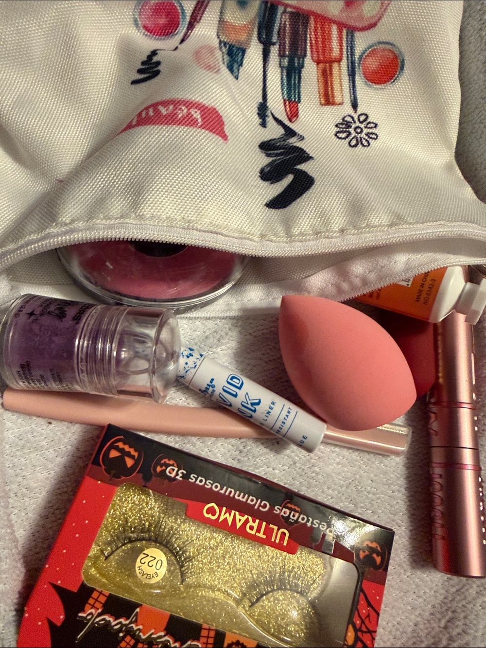Pink Beauty Sponge & Cosmetic Bag Set